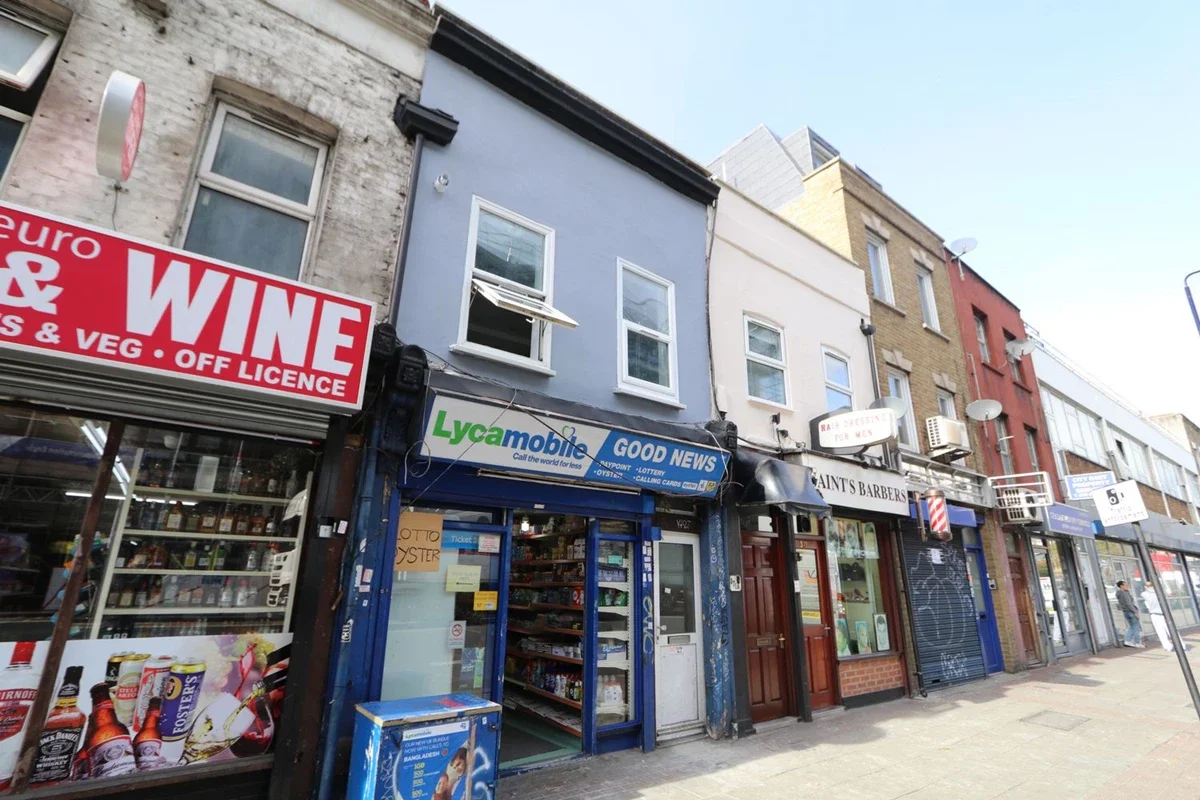 Flat Caledonian Road in Greater London