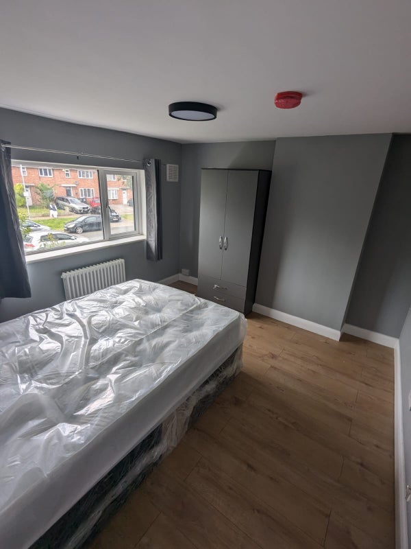Room Highland Road in Birmingham