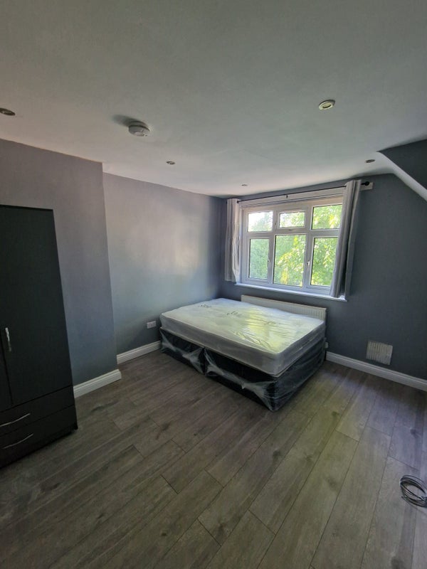 Room Highland Road in Birmingham