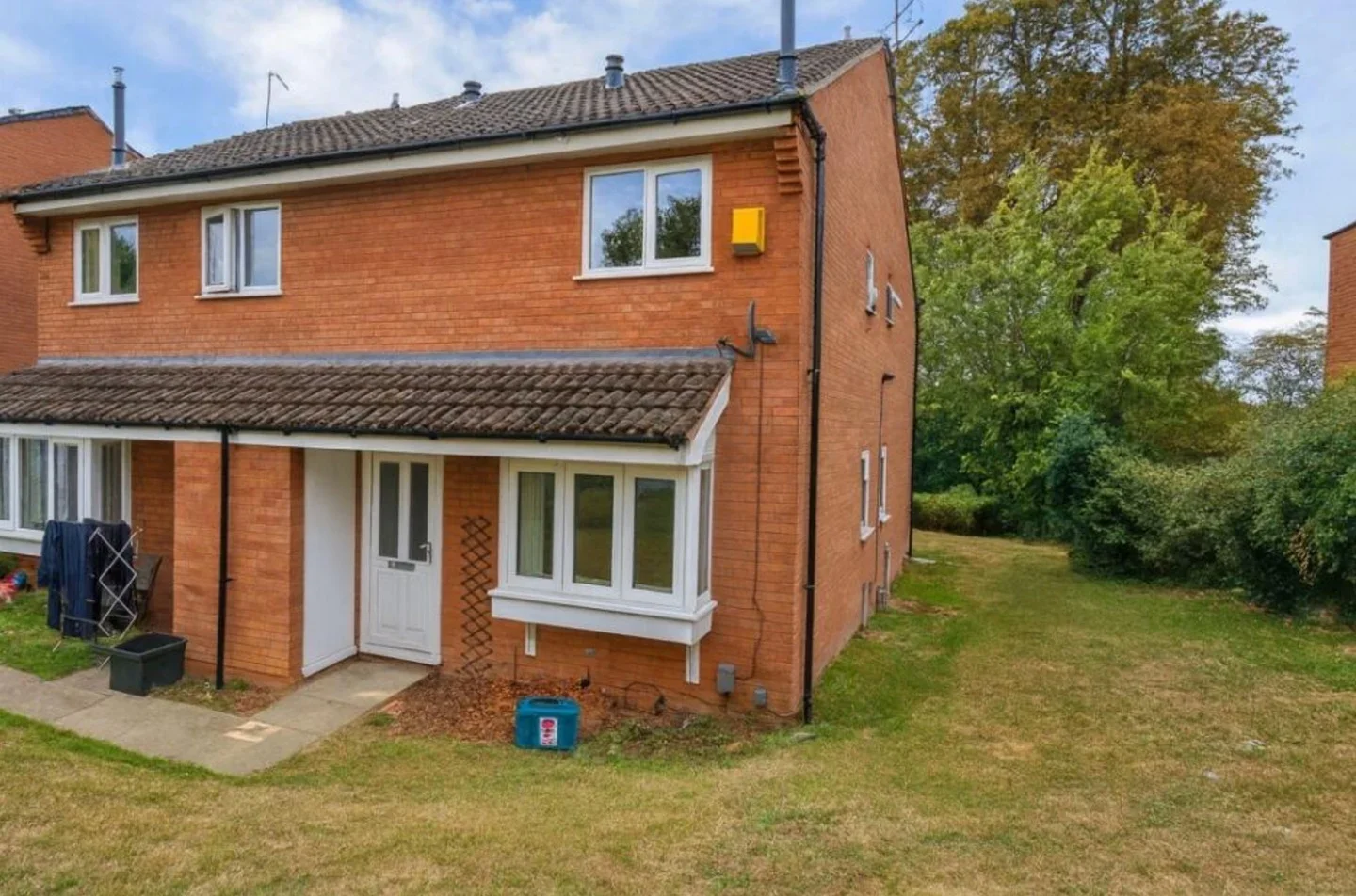 House Moorland Gardens in Luton