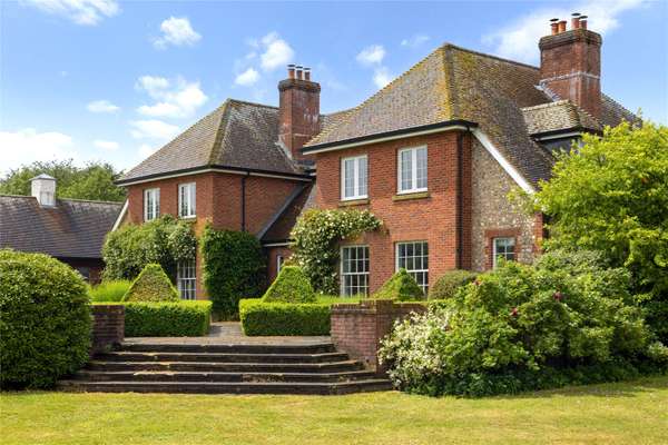 House The Ridgeway in Winterbourne Bassett