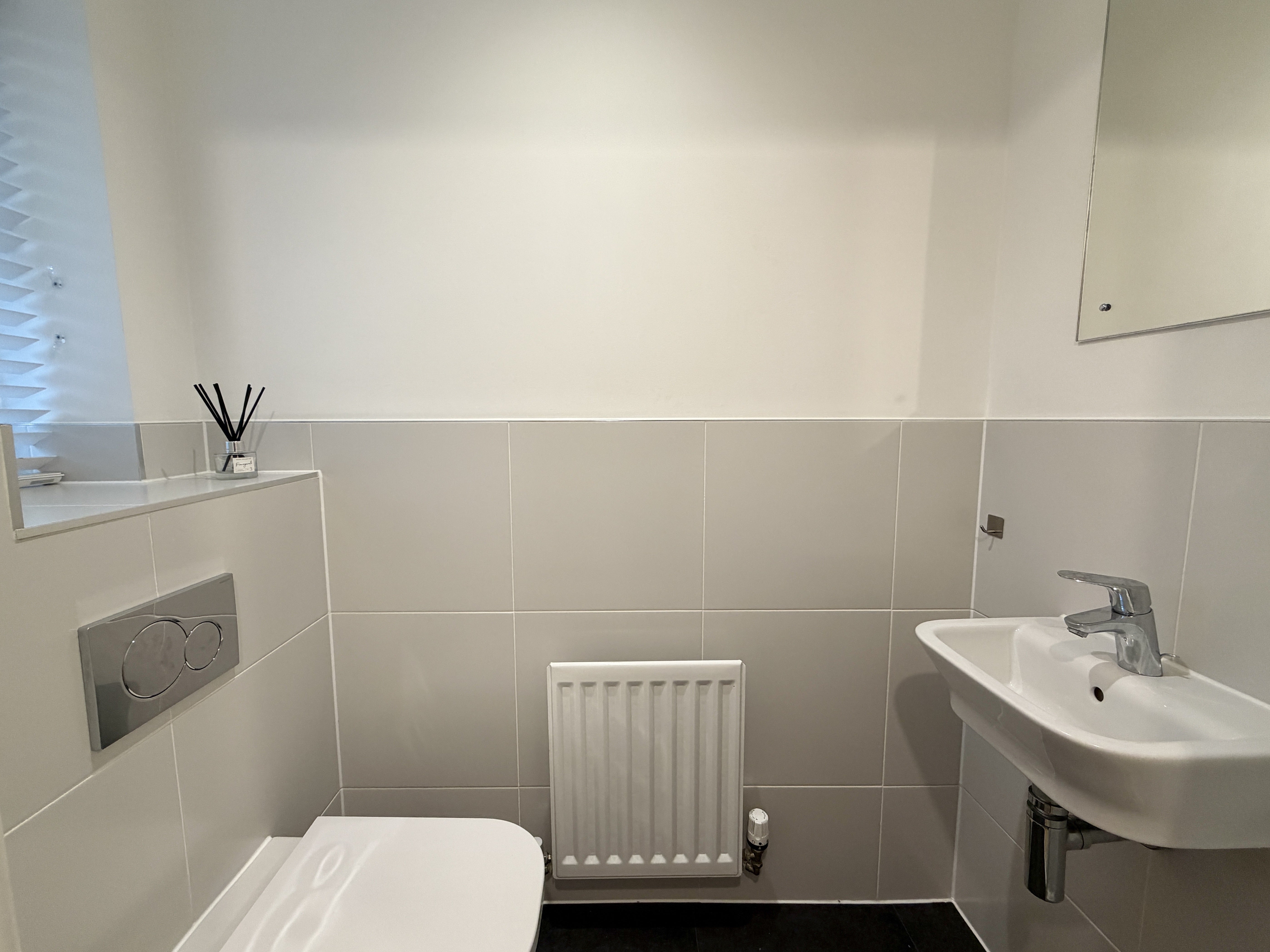 Flat Clay Vale in Horsham