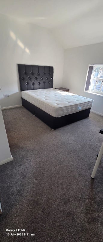 Room Froghall in Newcastle-under-Lyme