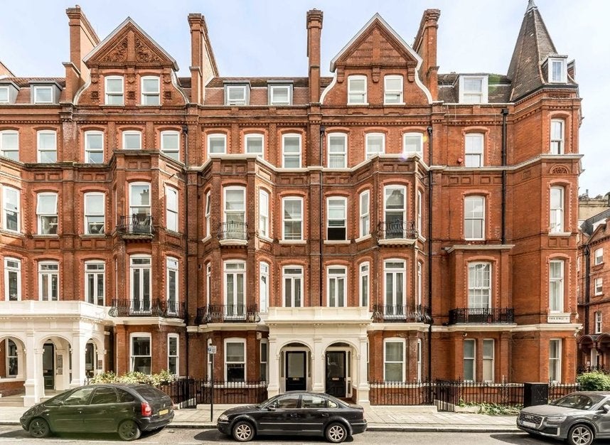 Flat Park Street in City of Westminster