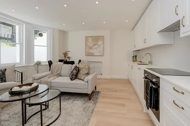 Flat Westway in Greater London