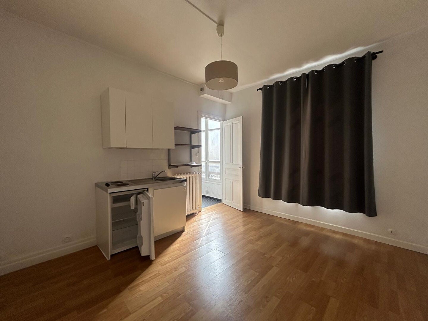 Chambre Rue Saint-Julien à Versailles