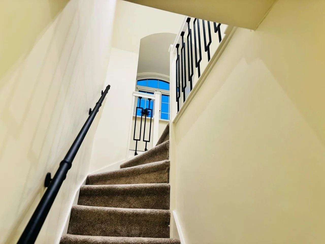Flat Wyndham Road in Greater London