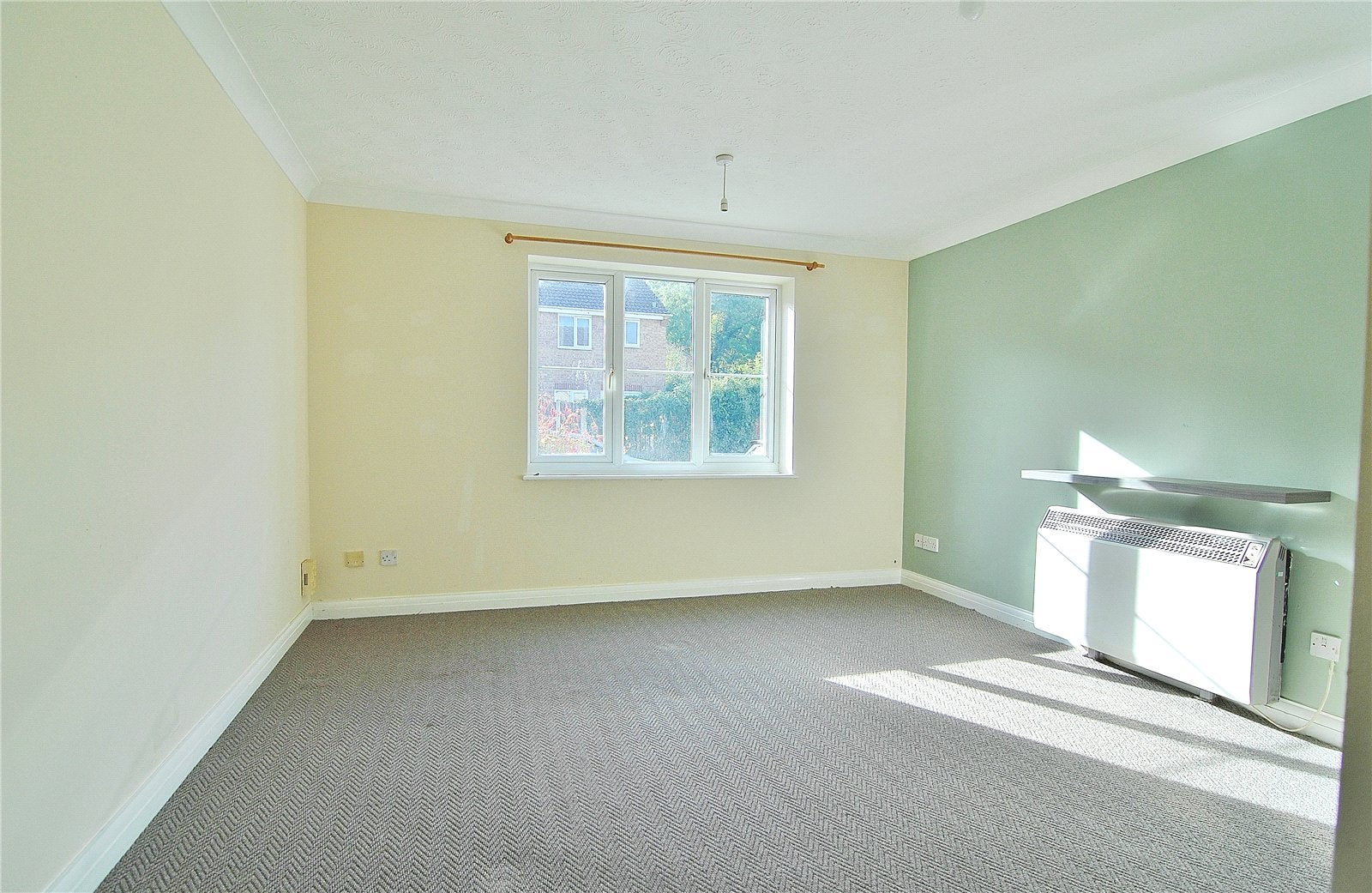 Flat Dudbridge Meadow in Stroud
