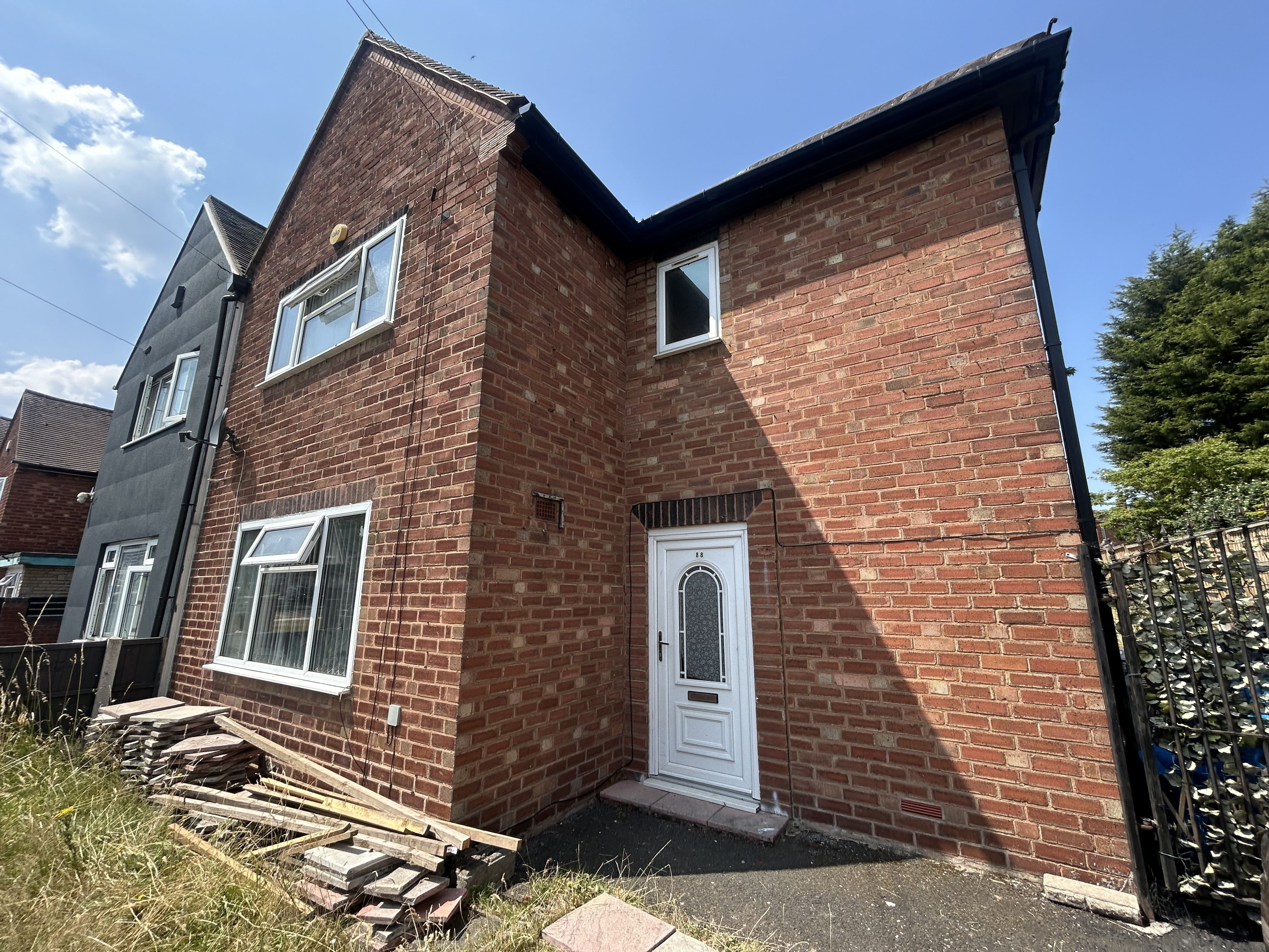 House Willenhall Road in Wolverhampton