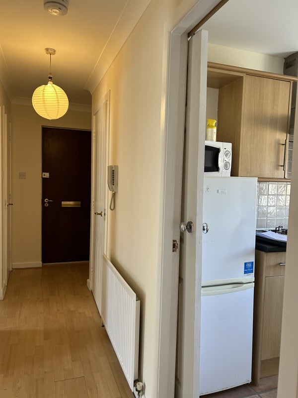 Room Maryhill Road in Glasgow