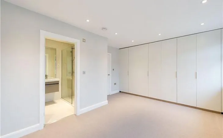 House Meadowbank in Greater London