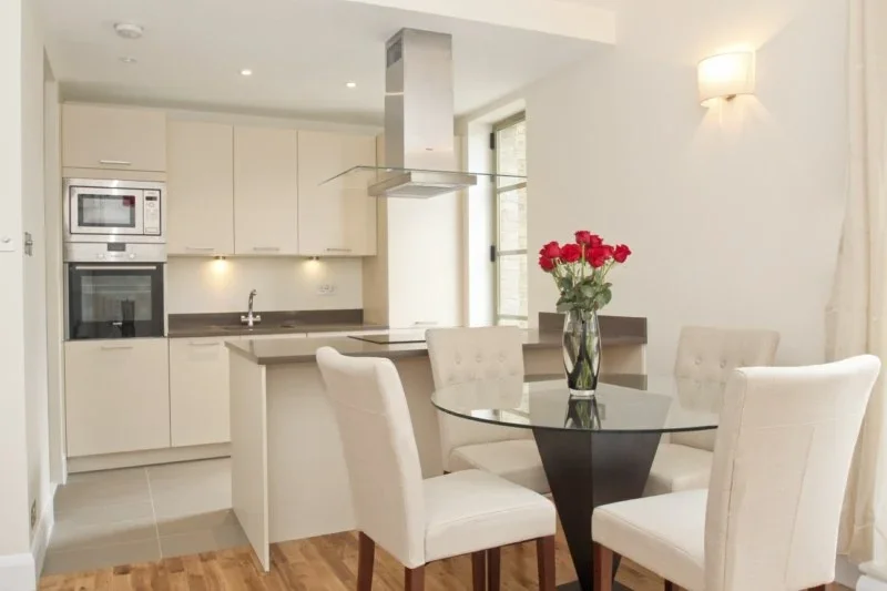 Flat Queen Elizabeth Street in Greater London