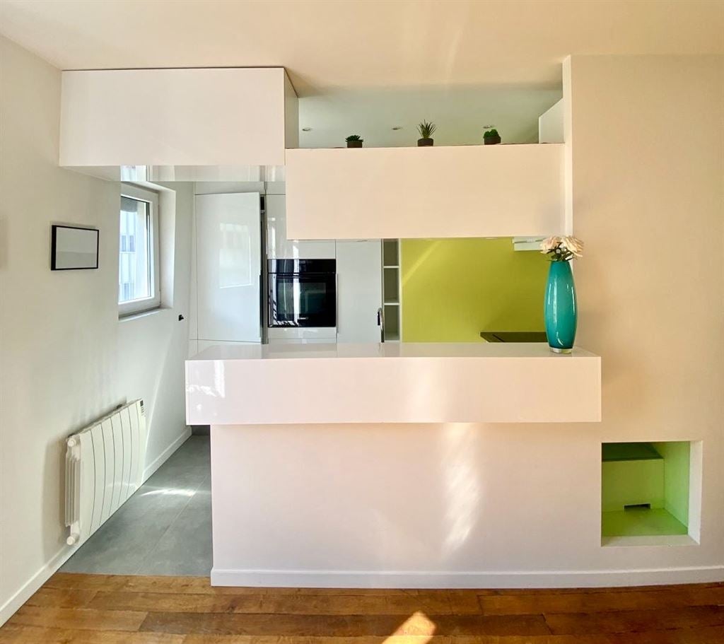 Flat Avenue de Suffren in Paris