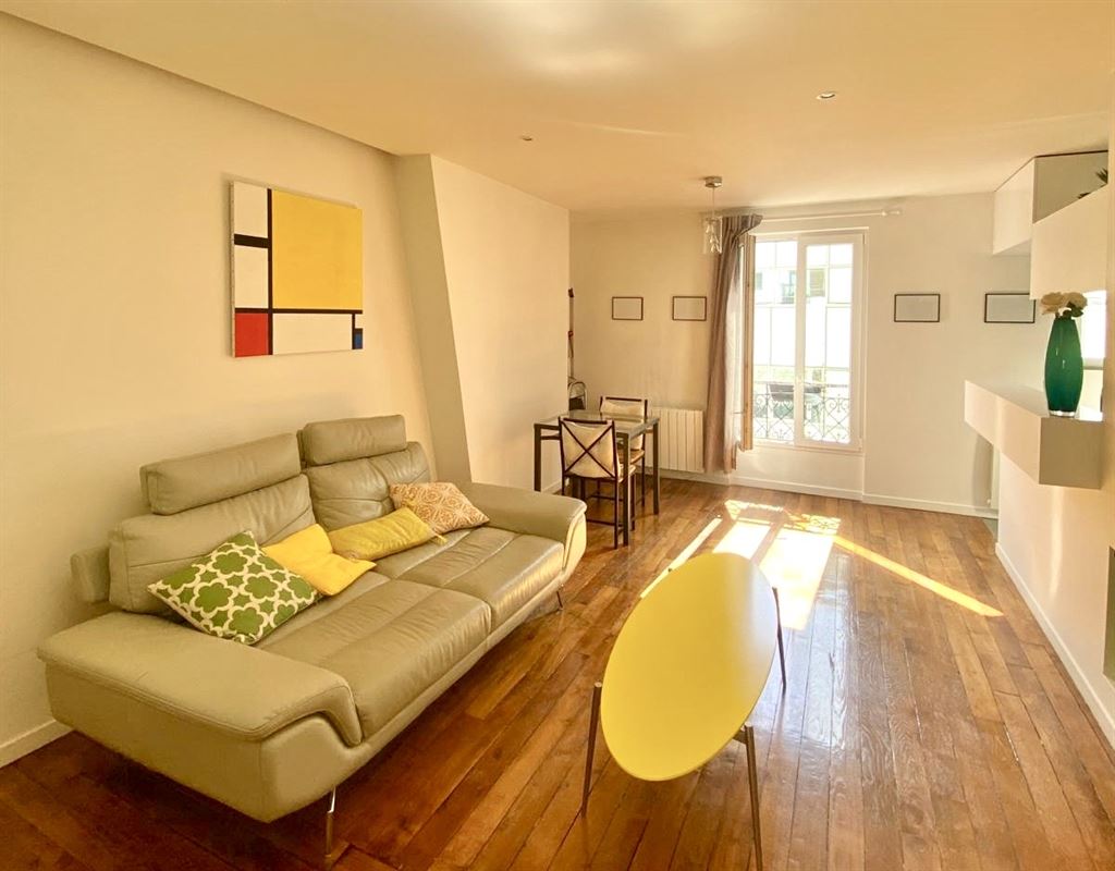 Flat Avenue de Suffren in Paris