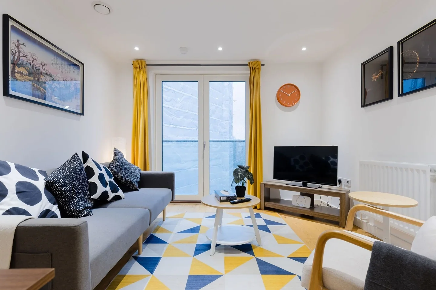 Flat Wiltshire Row in Greater London