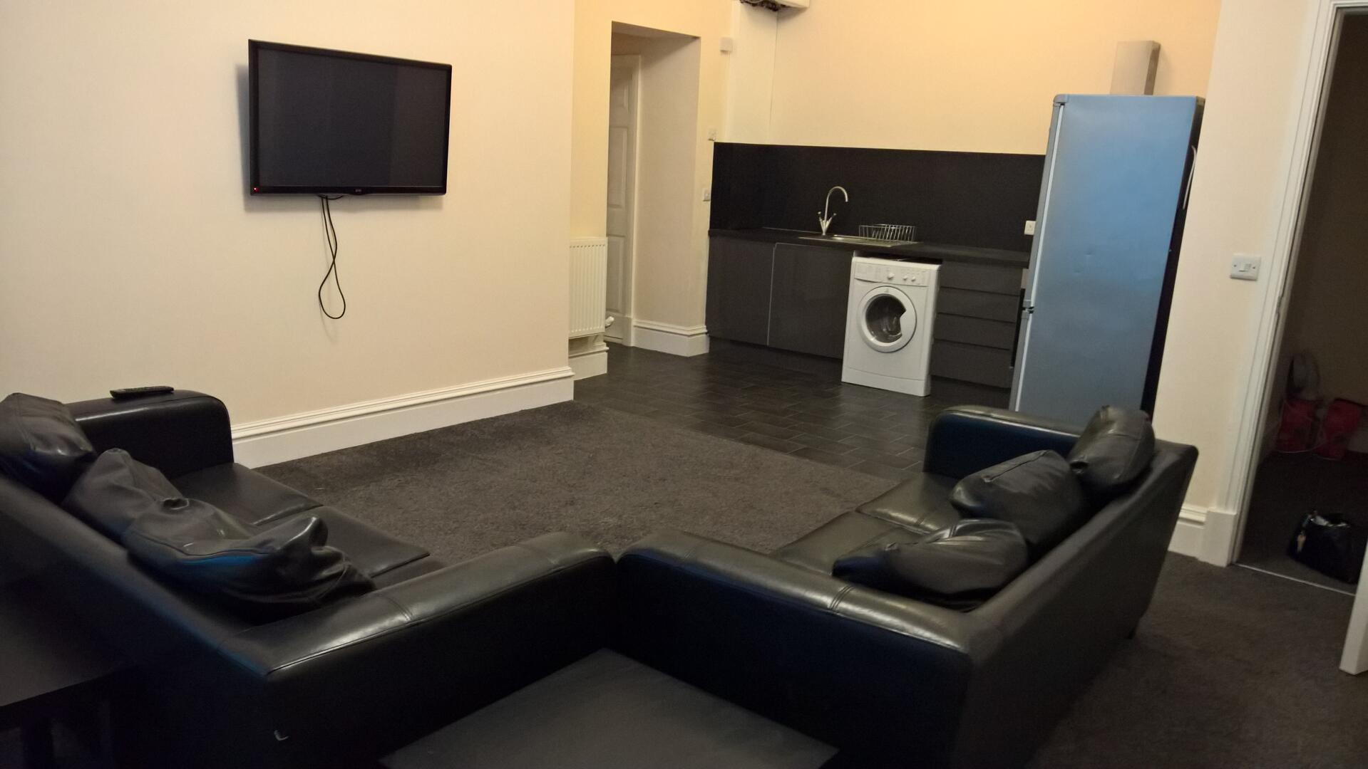 Flat Ribblesdale Place in Preston