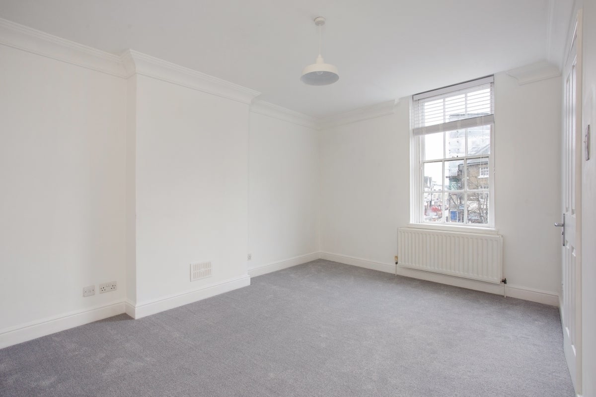 Flat Market Place in East Hertfordshire