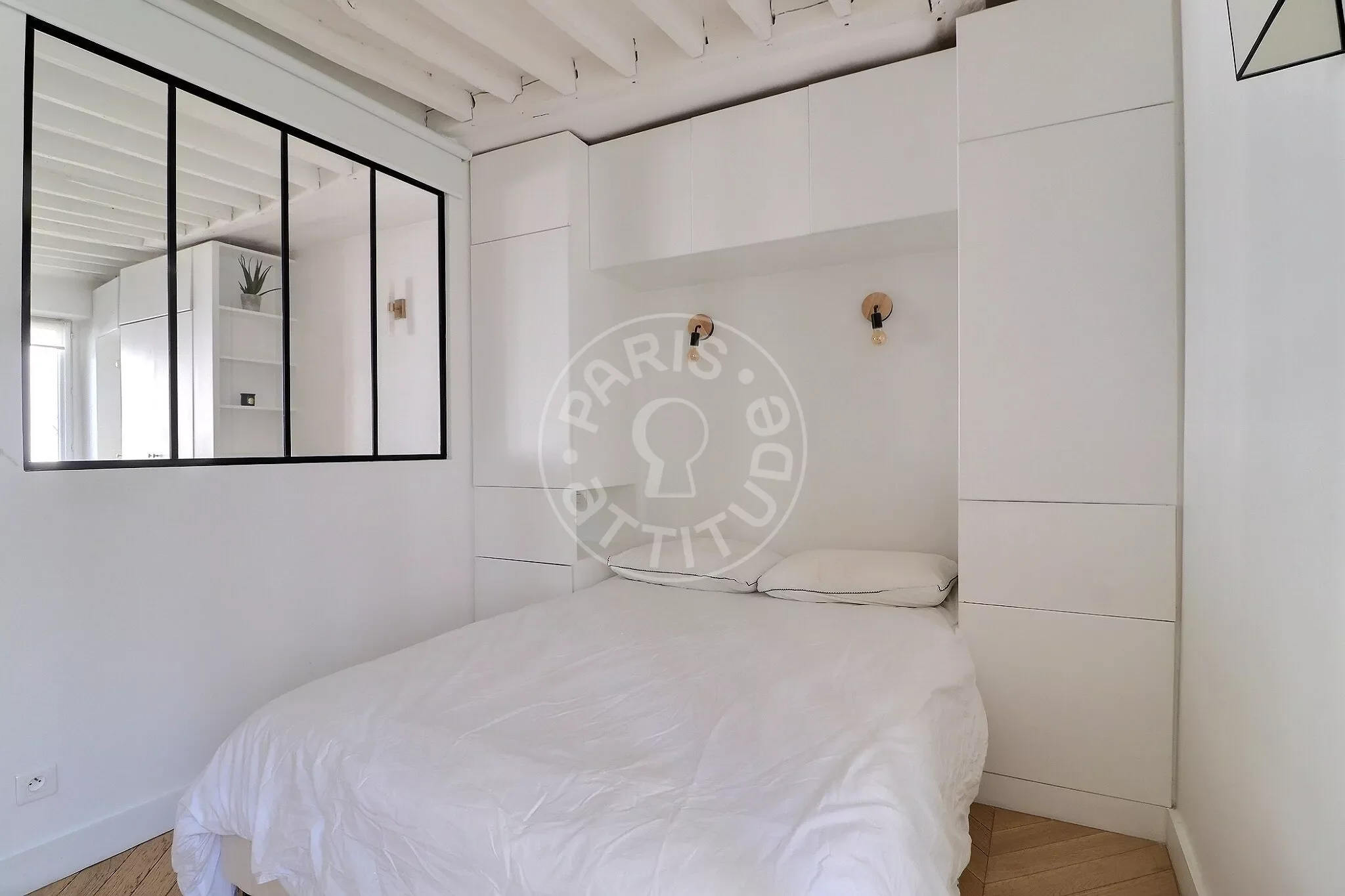 Appartement Rue Surcouf à Paris