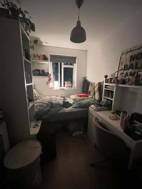 Room Saxby Road in Greater London