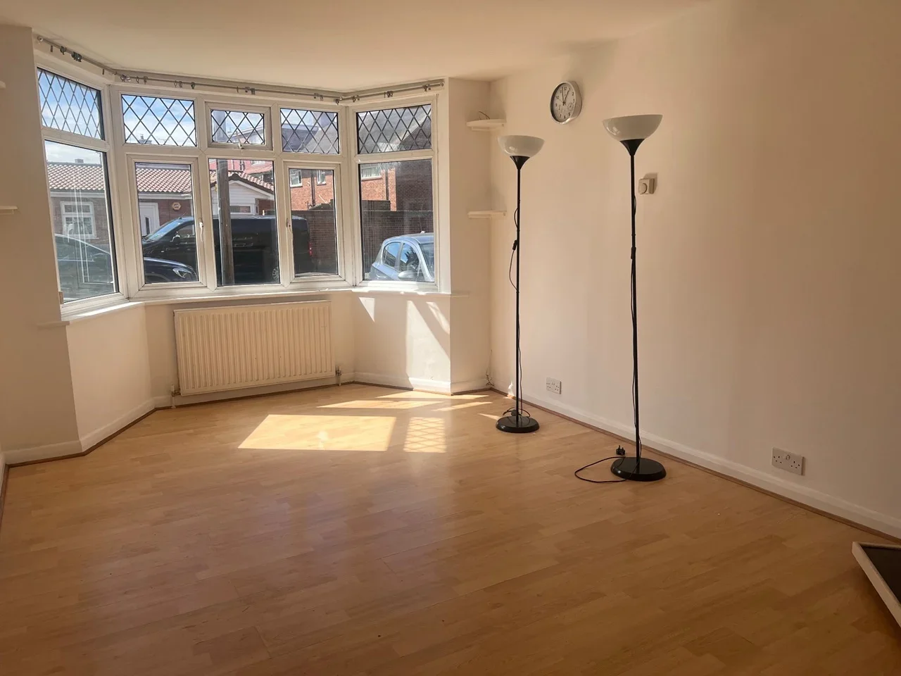 Flat Westbury Road in Greater London