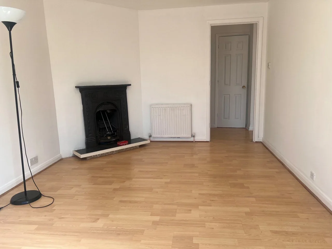 Flat Westbury Road in Greater London