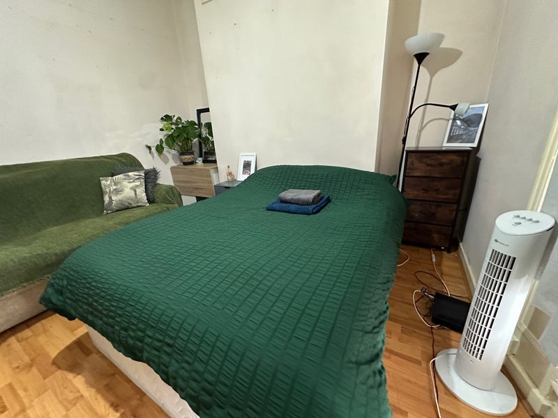 Room Sanctuary Mews in Greater London