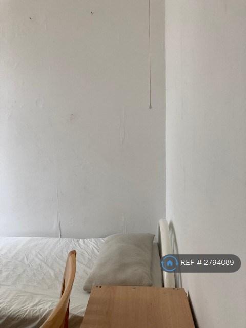 Room Brook Street in Preston