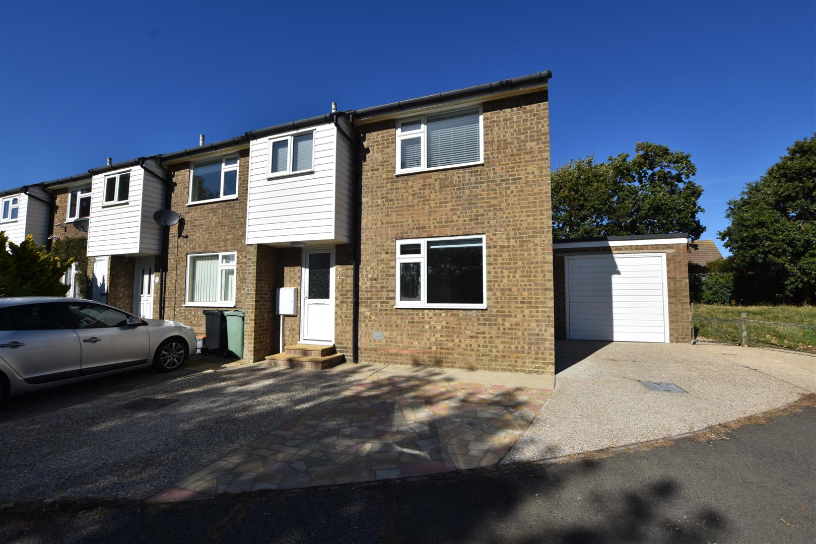 House The Finches in Rother
