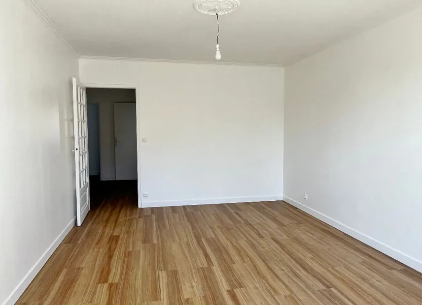 Flat Allée Jean de la Bruyère in Versailles