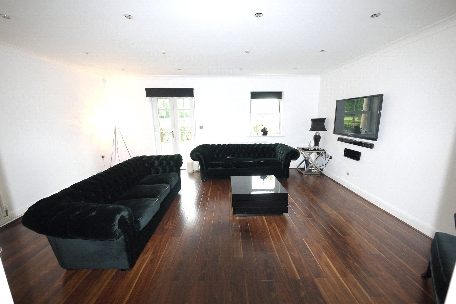 House Kensington Avenue in London