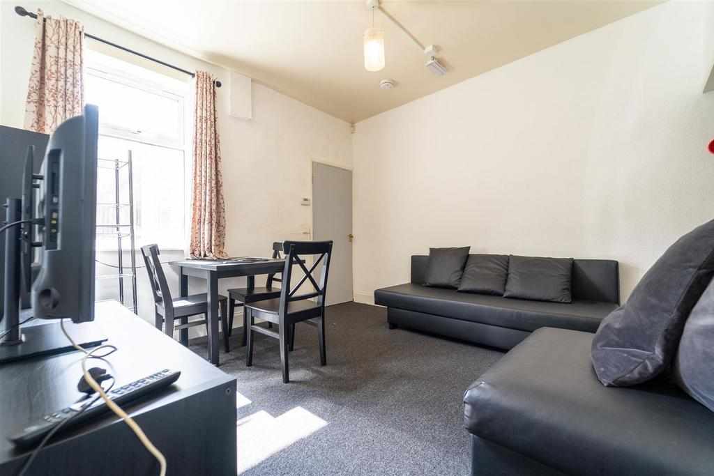 Flat Hope Place in Birmingham