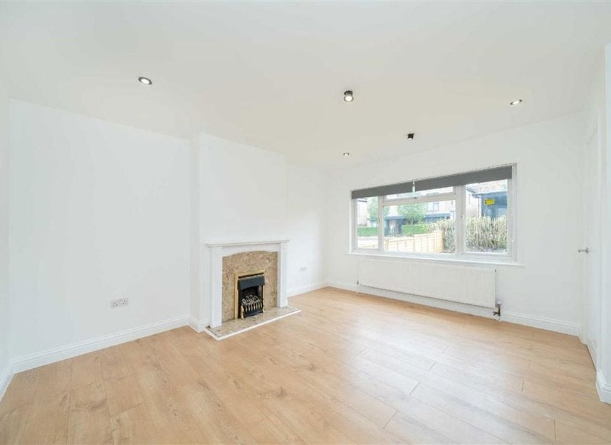 House Claremont Road in Greater London