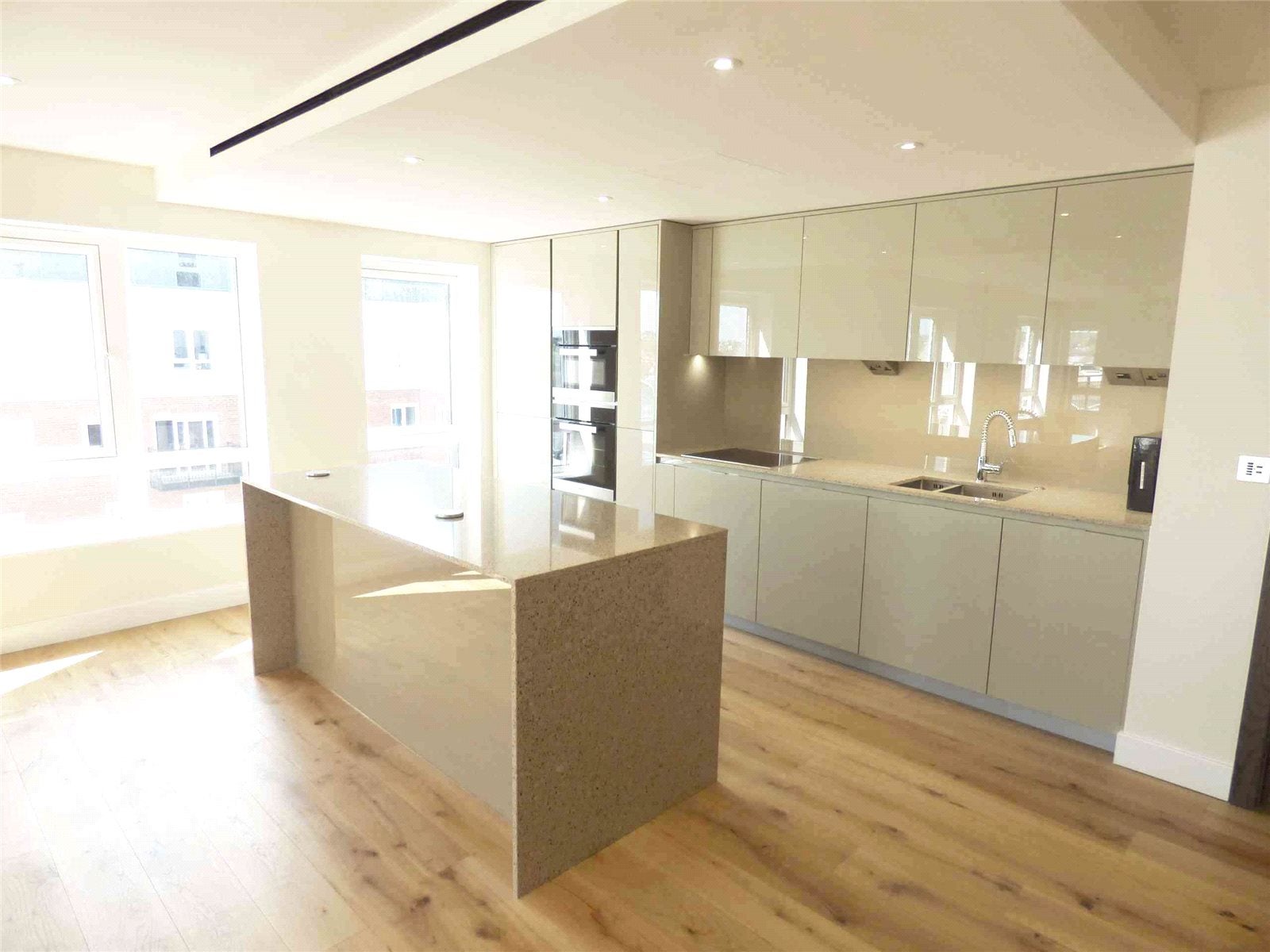 Flat Victoria Street in City of Westminster