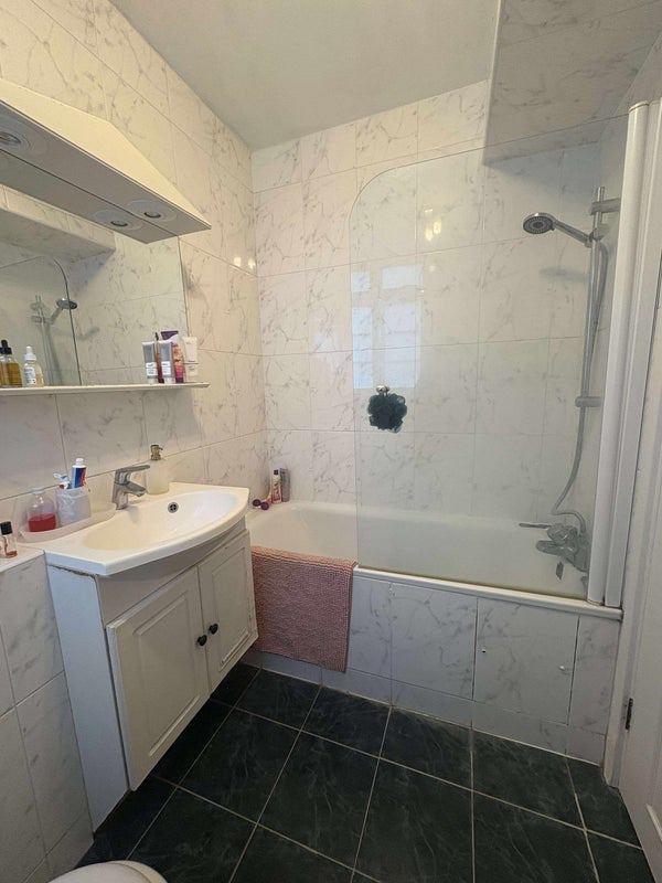 Room Brook Green in Greater London