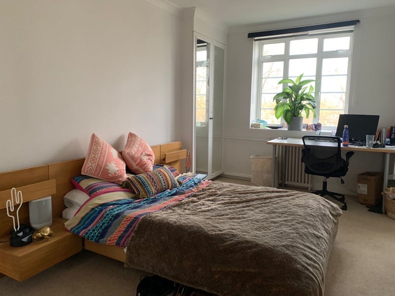 Room Brook Green in Greater London