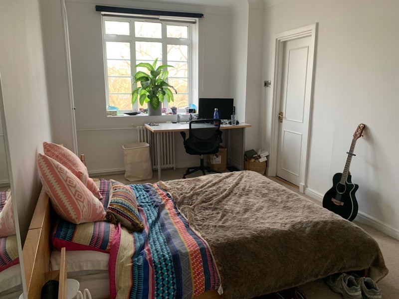 Room Brook Green in Greater London