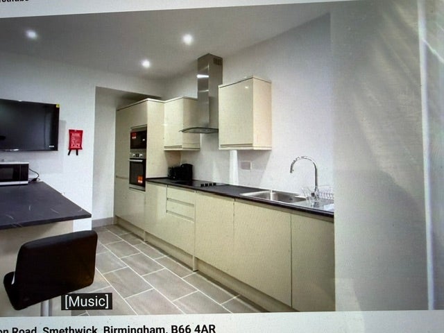 Room Anderson Road in Sandwell