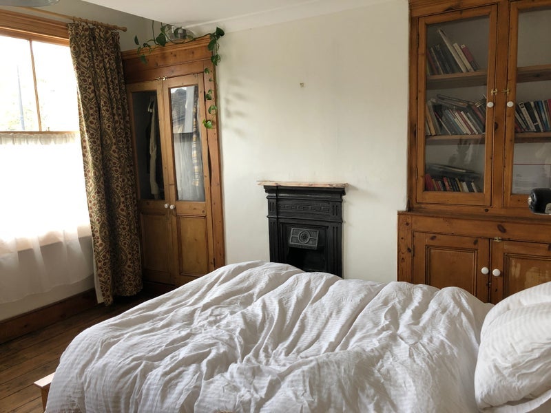 Room Danesdale Road in Greater London