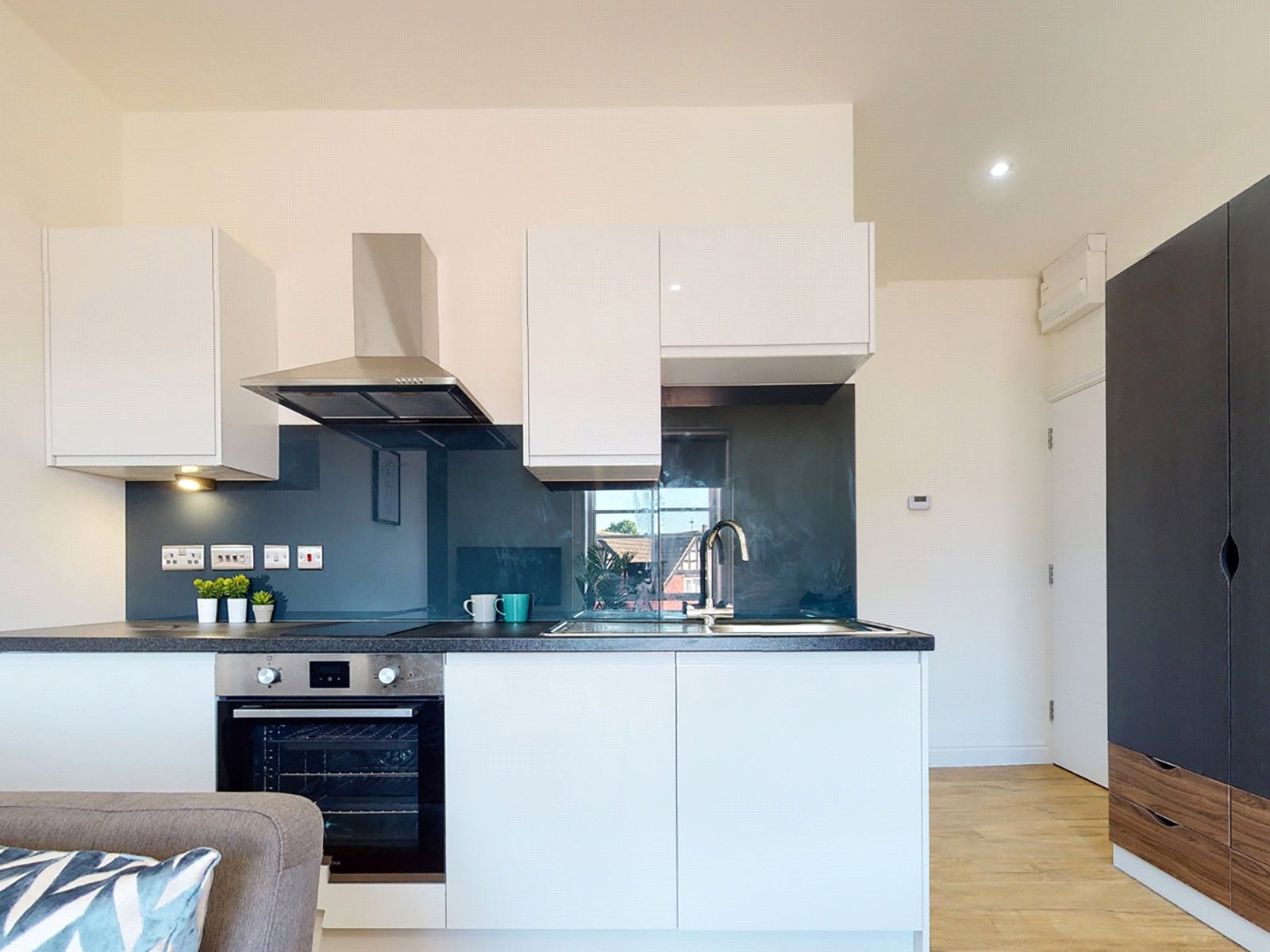 Flat Clarendon Road in Leeds