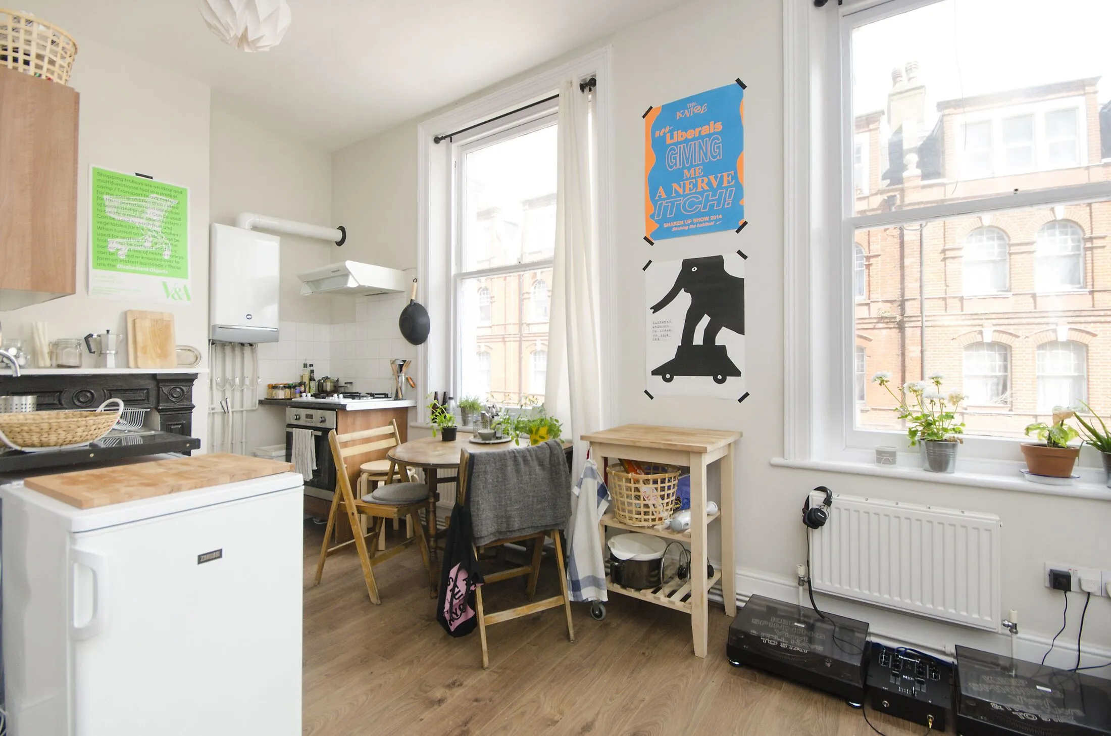 Flat 1st Avenue in Greater London