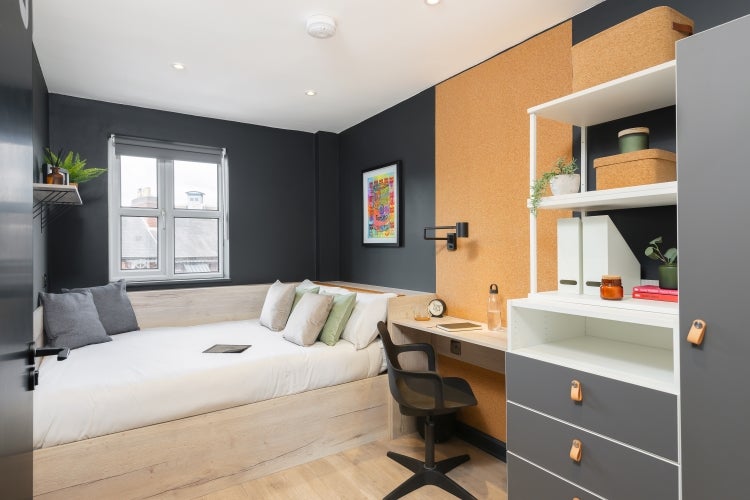 Room Peveril Street in Nottingham