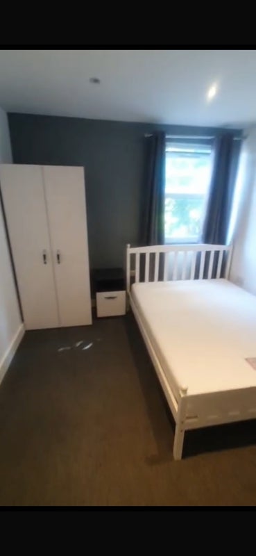 Room Conington Road in Greater London