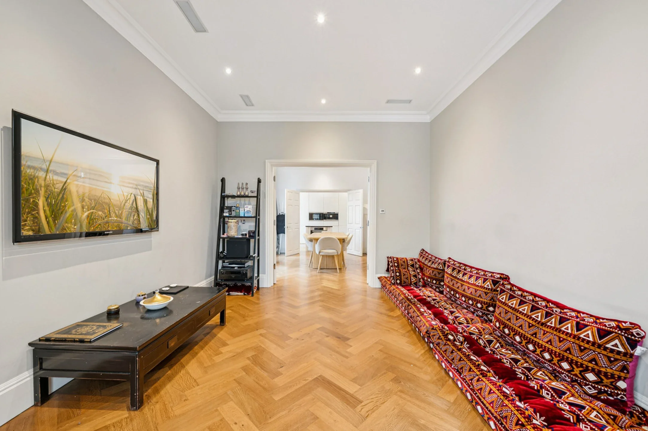 Flat South Audley Street in City of Westminster