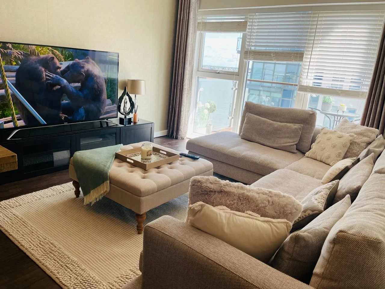 Flat Clovelly Place in Dartford