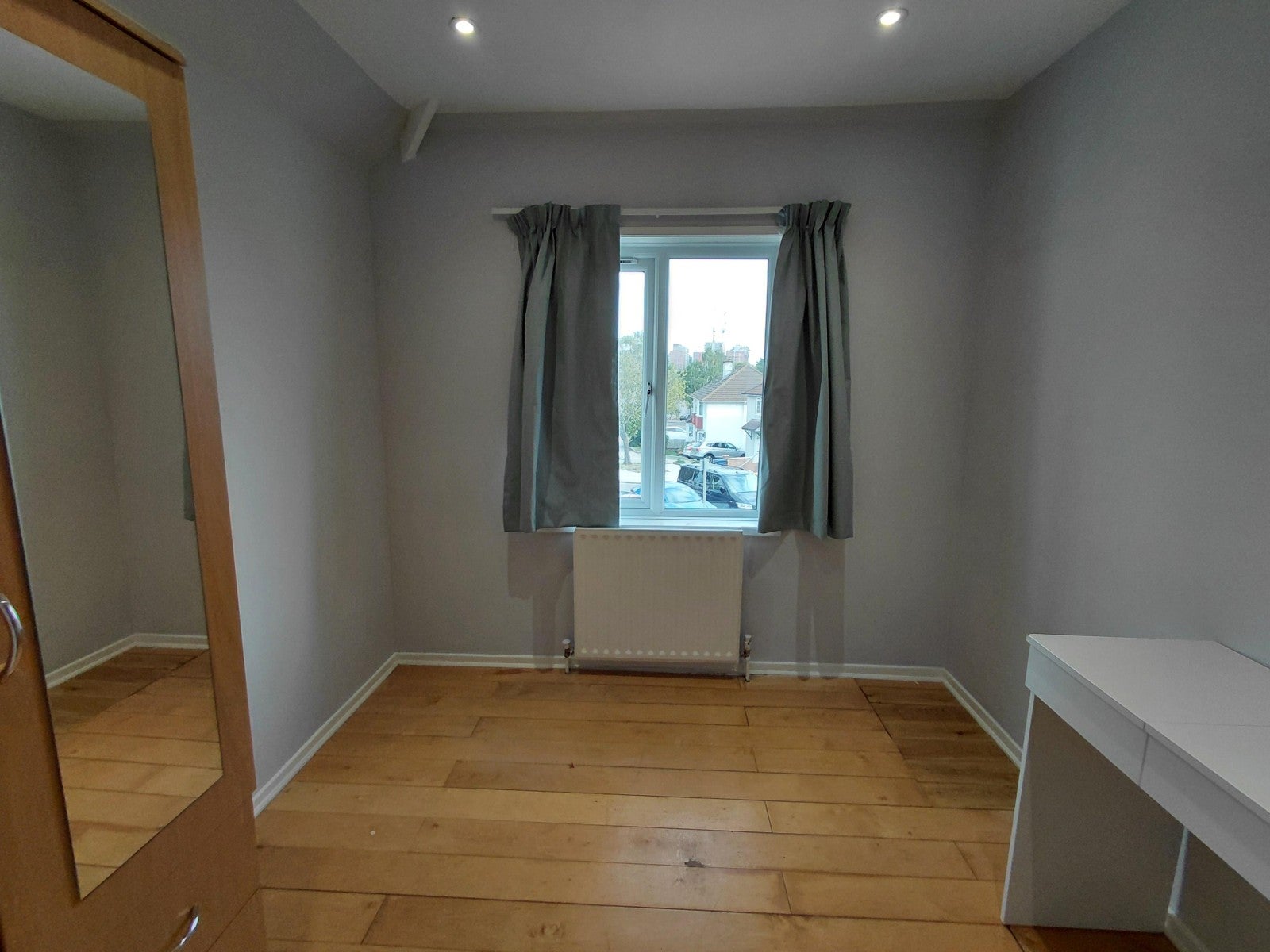 House Layfield Crescent in Greater London