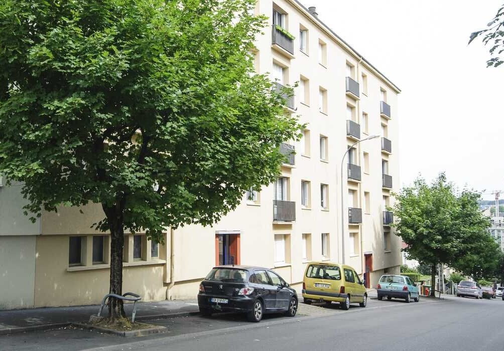 Flat Rue Jeanne d'Arc in Charleville-Mézières