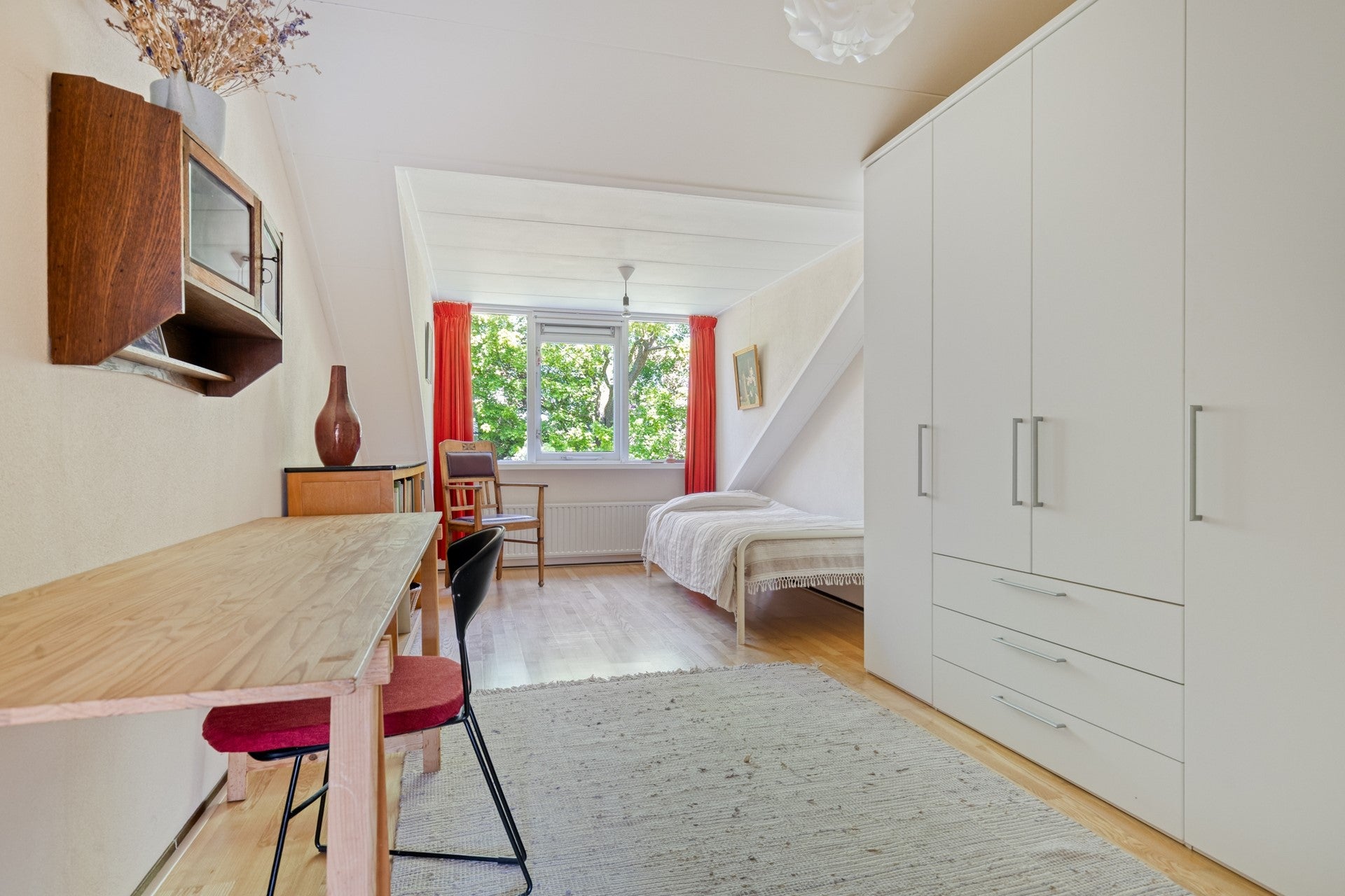 Twee-onder-één-kap te koop: Van Eijsingapark 5, Leiden