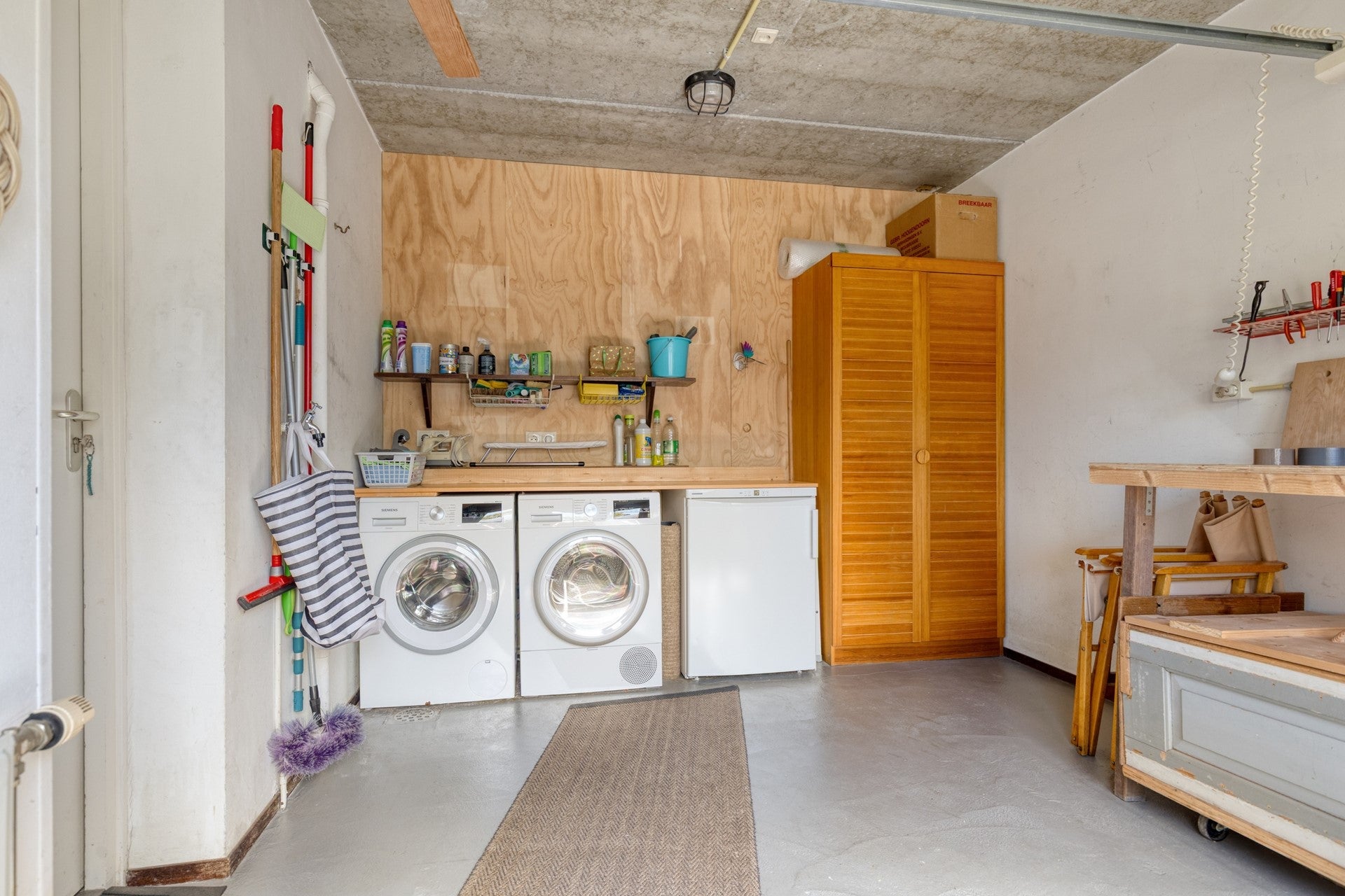 Twee-onder-één-kap te koop: Van Eijsingapark 5, Leiden