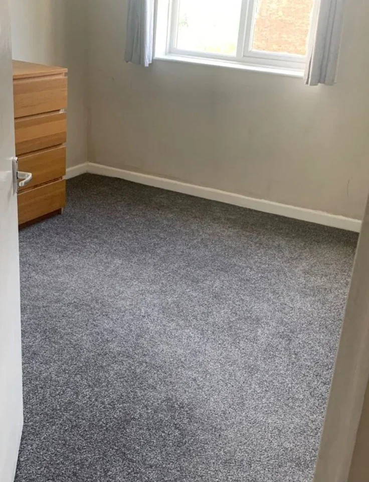 Flat Wickham Road in Greater London