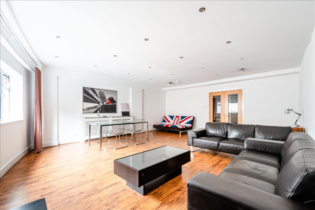 Flat Hatton Garden in Greater London